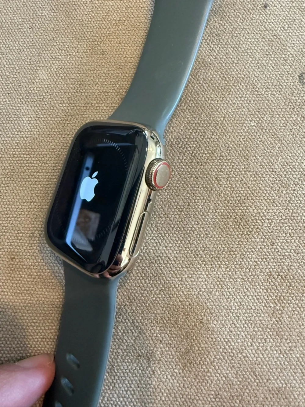 Apple Watch Series 8 Gold Stainless Steel with Olive Green Sport Band